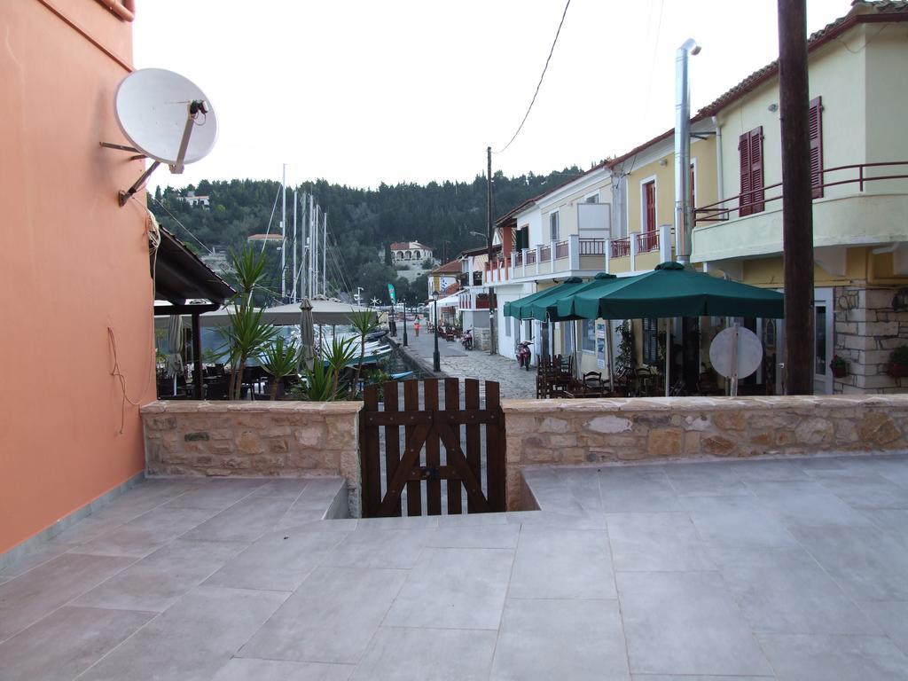 Lovely Lakka  Bagian luar foto